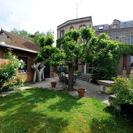La Rosace Bed & Breakfast ชาร์ตร ภายนอก รูปภาพ